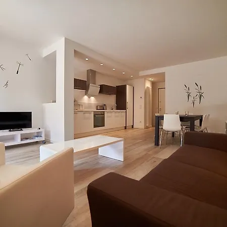 Minnie Appartement Gardone Riviera