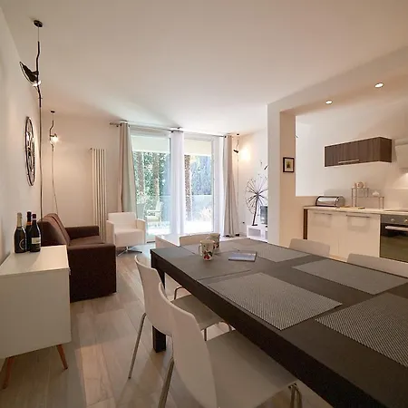 Minnie Appartement Gardone Riviera