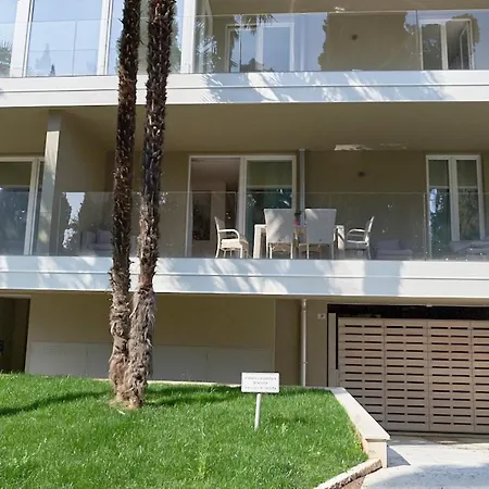 Minnie * Gardone Riviera
